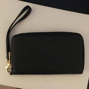 Black wristlet wallet